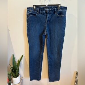 Talbots Flawless 5 pocket size 14 Straight-Leg Jeans